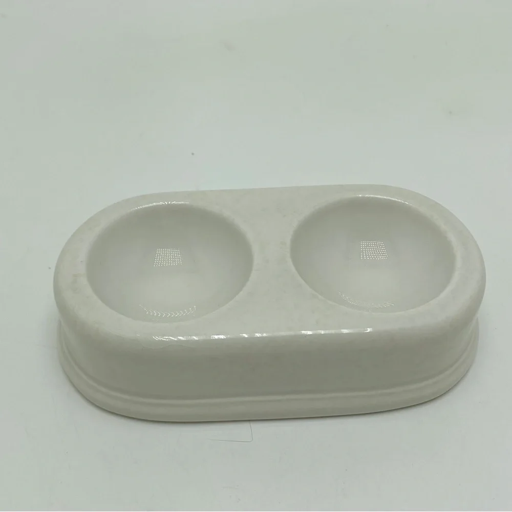 2012 Williams Sonoma Antique White Porcelain Salt & Pepper Cellars